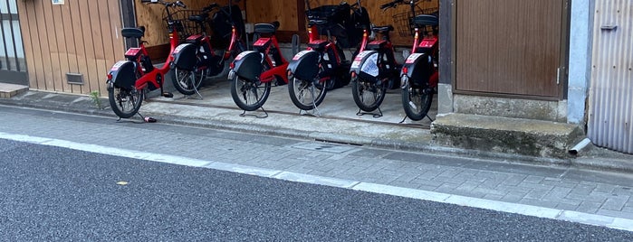 E4-01.Sengoku Southern Bicycle Parking Area - Tokyo Bunkyo City Bike Share is one of 🚲  文京区自転車シェアリング.