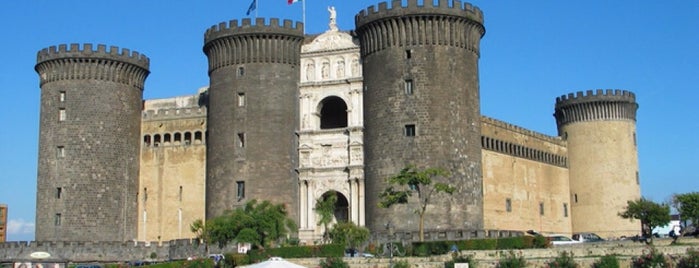 Castel Nuovo (Maschio Angioino) is one of Napoli.