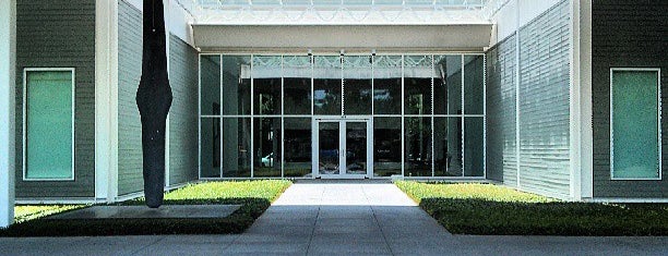 The Menil Collection is one of G'ın Beğendiği Mekanlar.