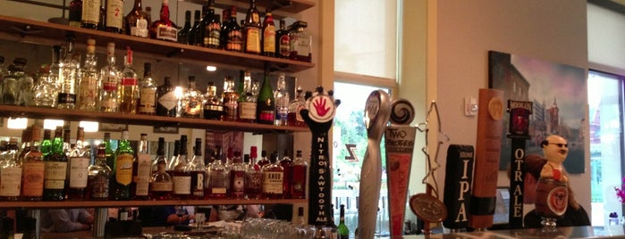 Zula Restaurant and Wine Bar is one of Pam'ın Beğendiği Mekanlar.