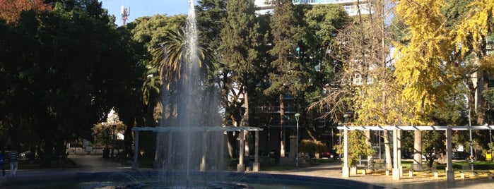 Plaza Italia is one of Mendoza.