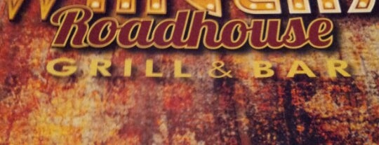 Winger's Roadhouse Grill is one of Deannaさんのお気に入りスポット.