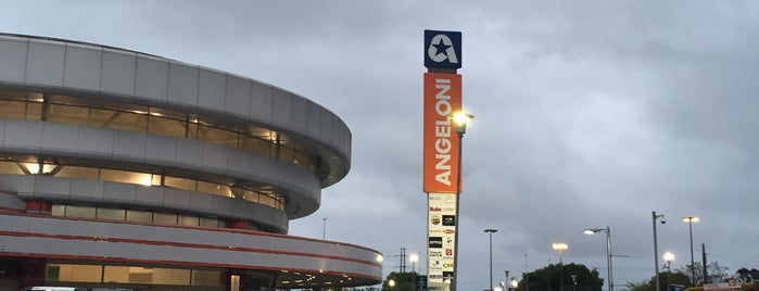 Supercenter Angeloni is one of Florianópolis.