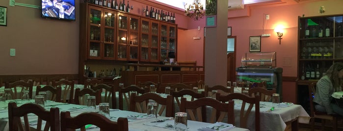 Restaurante Rosário is one of Lieux qui ont plu à Rodrigo.