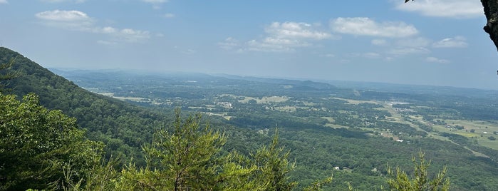 House Mountain Overlook is one of To Do in Knoxville.