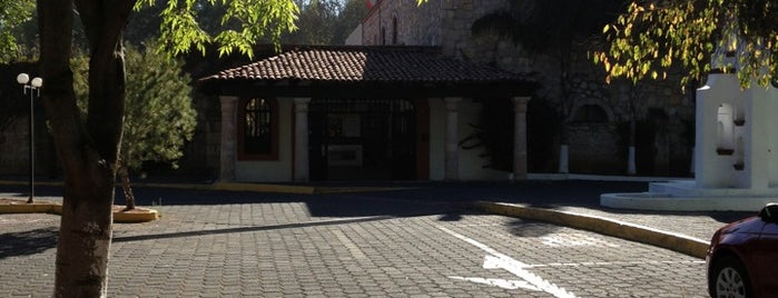 Club Campestre Erandeni is one of Orte, die Cassem gefallen.