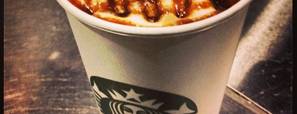 Starbucks is one of Lugares favoritos de Dan.