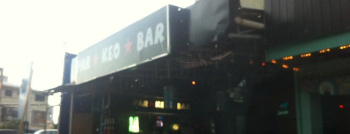 Parkeo Bar is one of Tempat yang Disukai Michael.