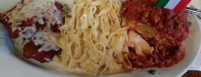 Spaghetti Warehouse is one of Lieux sauvegardés par Mark.