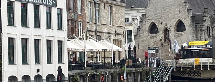 De Parkiet is one of Ghent.