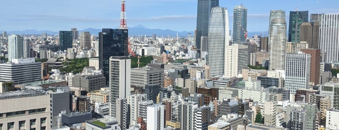 汐留メディアタワー is one of 高層ビル＠東京（part1）.