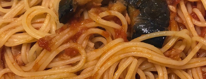 Jolly-Pasta is one of สถานที่ที่ Eleonora ถูกใจ.
