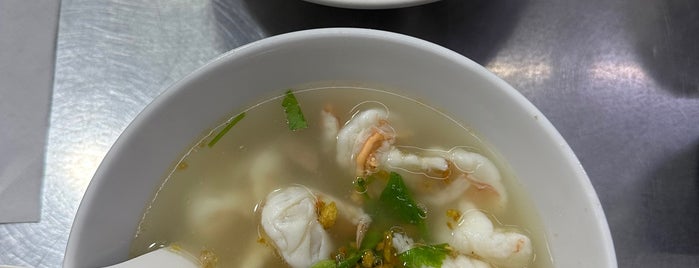 ข้าวต้มปลา สะพานเหลือง is one of สามย่าน.