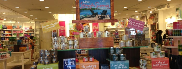Bath & Body Works is one of JàNay’s Liked Places.