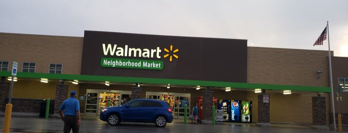 Walmart Neighborhood Market is one of สถานที่ที่ Rey ถูกใจ.