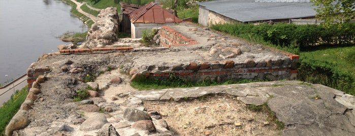 Старый Замок is one of Tempat yang Disukai Павел.