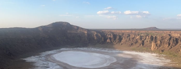 الوعبه - حفرة النيزك | Alwahba Crater is one of Out.