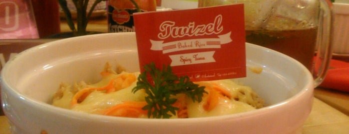 Twizel Baked Rice is one of Jogja Berhati NyamNyam 😋😜.