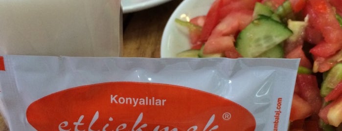 Konyalılar Etli Ekmek is one of İstanbul Yemek.