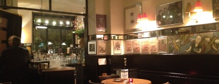 Café Größenwahn is one of Tempat yang Disimpan Roxanne.