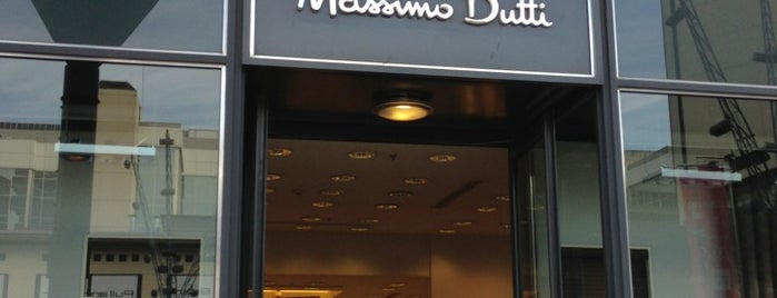 Massimo Dutti is one of Shopping Barcelona.