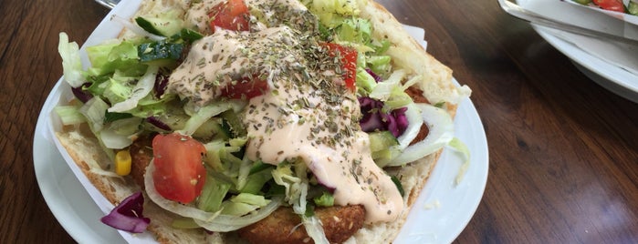 King Döner is one of Simonさんのお気に入りスポット.