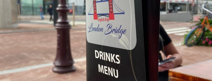 London Bridge is one of London 🤪.