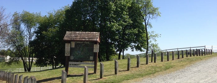 Carousel Farm Park is one of Hiking.