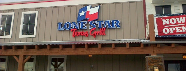 Lone Star Texas Grill is one of Lugares favoritos de Bas.