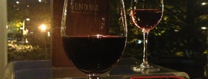 Sonoma Restaurant and Wine Bar is one of dancingqueen faves.