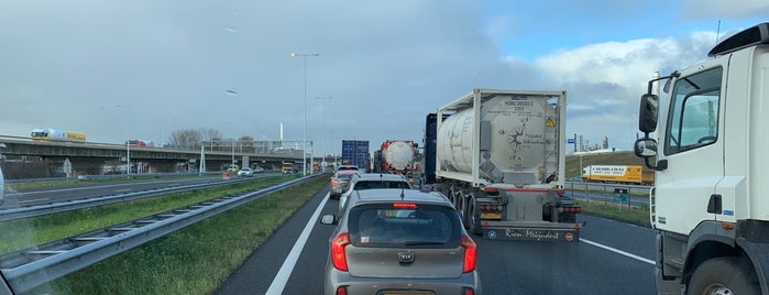 Knooppunt Benelux is one of Onderweg.
