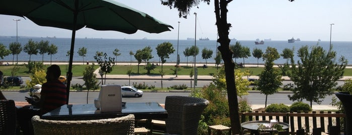 Orta Cafe & Nargile is one of İstanbul - Anadolu.