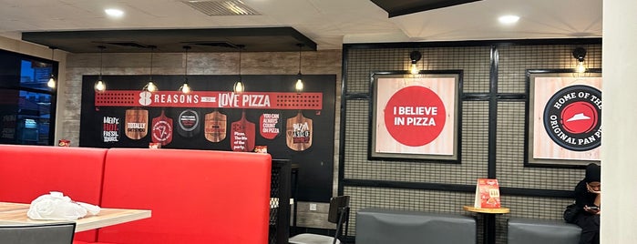 Pizza Hut is one of Fast Food Places.