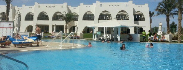 Waves Pool &  Bar at Hilton Marsa Alam Nubian Resort is one of Marsa Alam .. The Pure Nature.