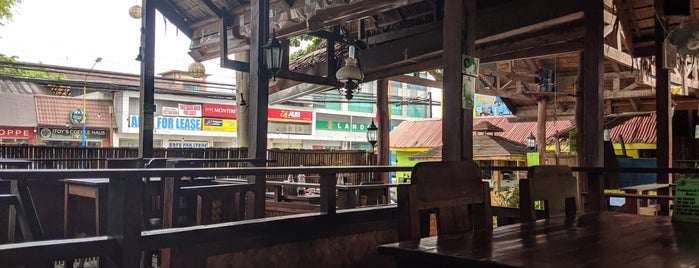 Balinsasayaw Chicken Grill and Restaurant is one of Puerta Princessa.