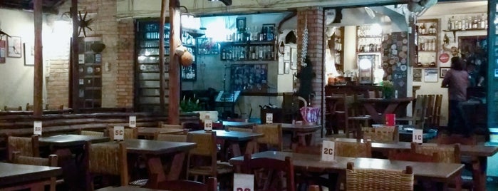 Terra Nova Bar e Cachaçaria is one of Melhores de Santana e região.