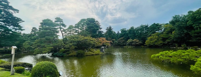蓬莱島 is one of 兼六園(Kenroku-en Garden).