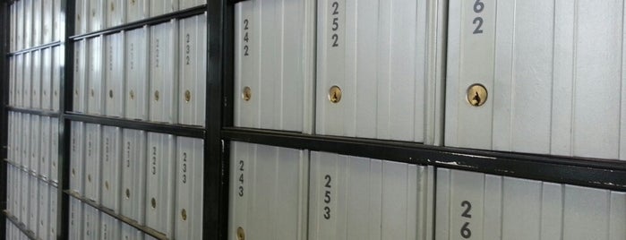 United States Postal Service is one of สถานที่ที่บันทึกไว้ของ Monique.