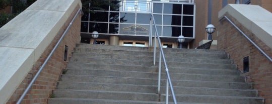 Coles College of Business (Burruss Building) is one of Lieux qui ont plu à Jordan.