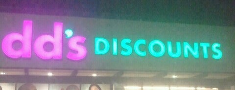 dd's Discounts is one of Las Vegas, Mayo 2013. Must Do.