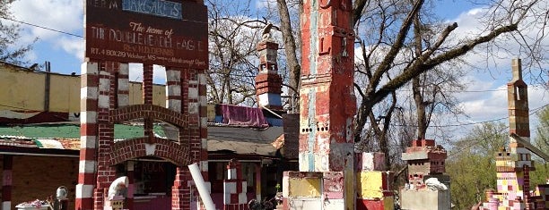 Margaret's Grocery is one of Museums 2 Art 2 / music / history venues.