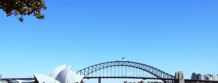 Mrs. Macquarie's Point is one of Sydney weekend.