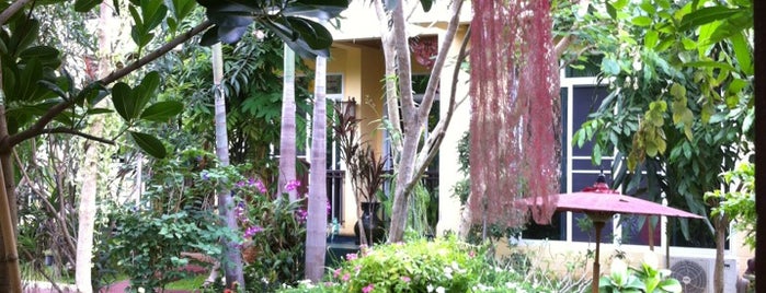 JL Jacky Show Boutique Home Stays is one of Chiang Mai.