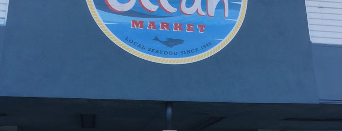 Wild Ocean Seafood Market is one of Orte, die Kris gefallen.