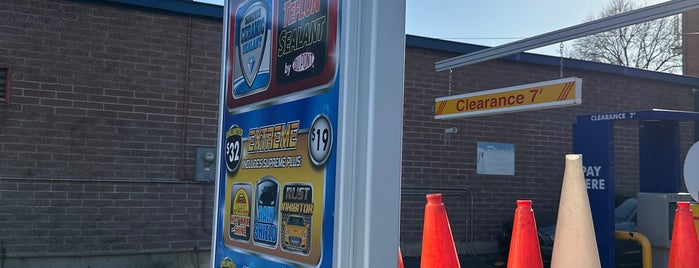 Rainbow Car Wash is one of Signage.