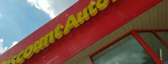 Advance Auto Parts is one of John’s Liked Places.