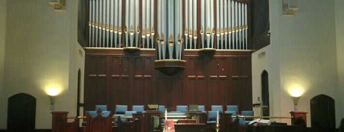 Oak Lawn United Methodist Church is one of Alisonさんのお気に入りスポット.