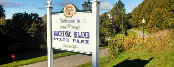 Mackinac Island State Park is one of American Bucket List.