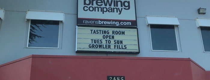 Ravens Brewing Company is one of Orte, die Dan gefallen.