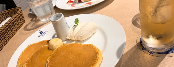 BROTHERS Cafe -PANCAKE&SWEETS- is one of 行きたい店【カフェ】.